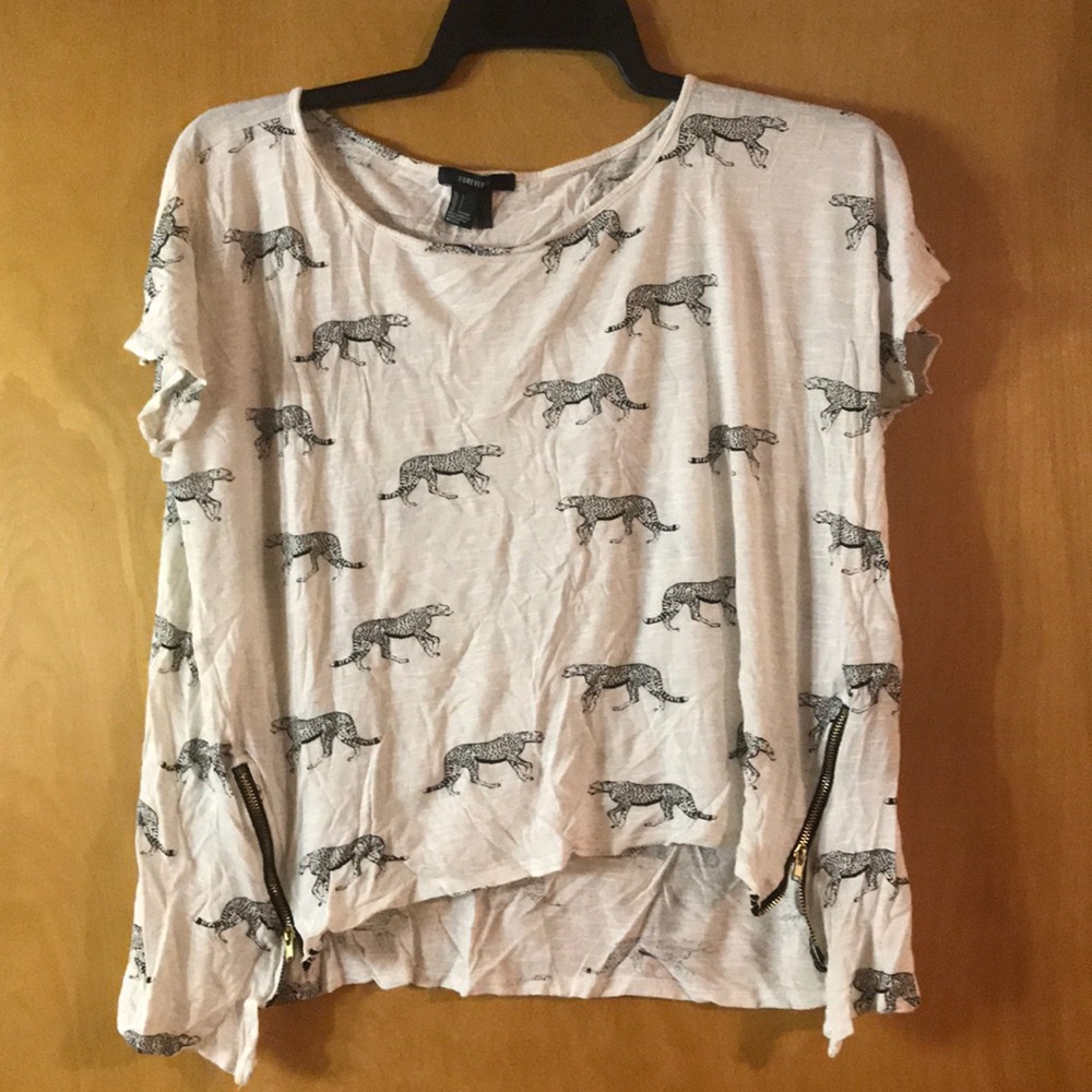 Size L Cheetah Print Crop Top